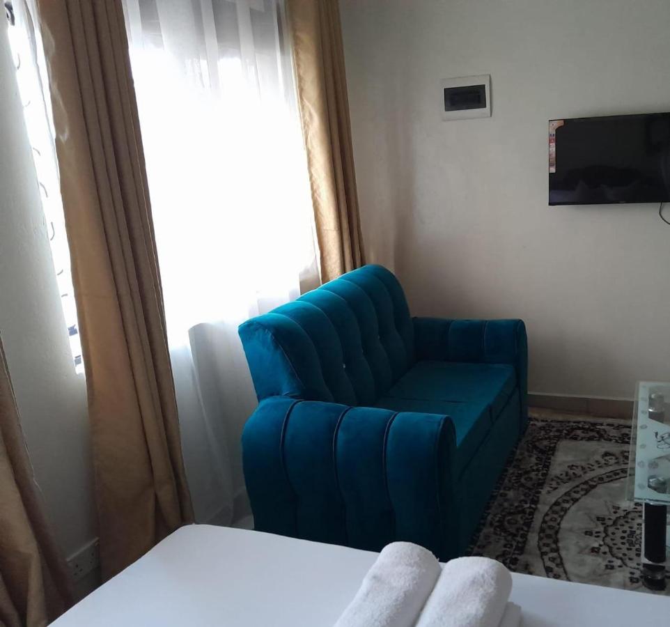 Galene Abode Studio Apartment, Nyali - B&B