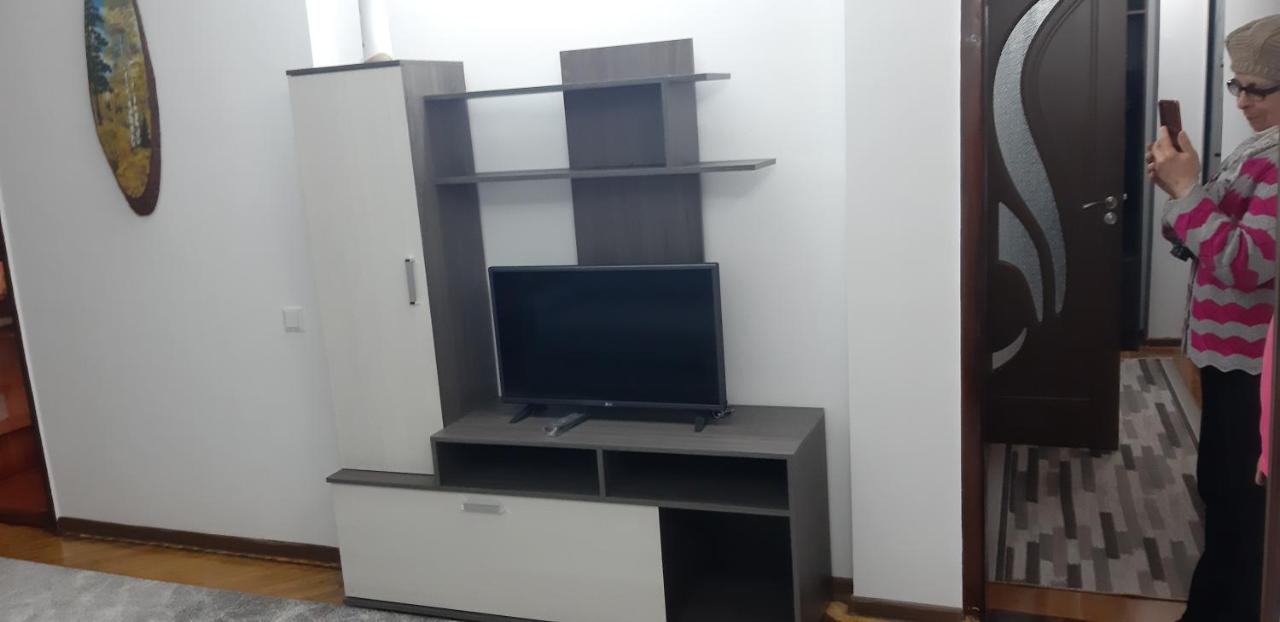 Сдаётся квартира , посуточно в центре города - B&B Edineţ