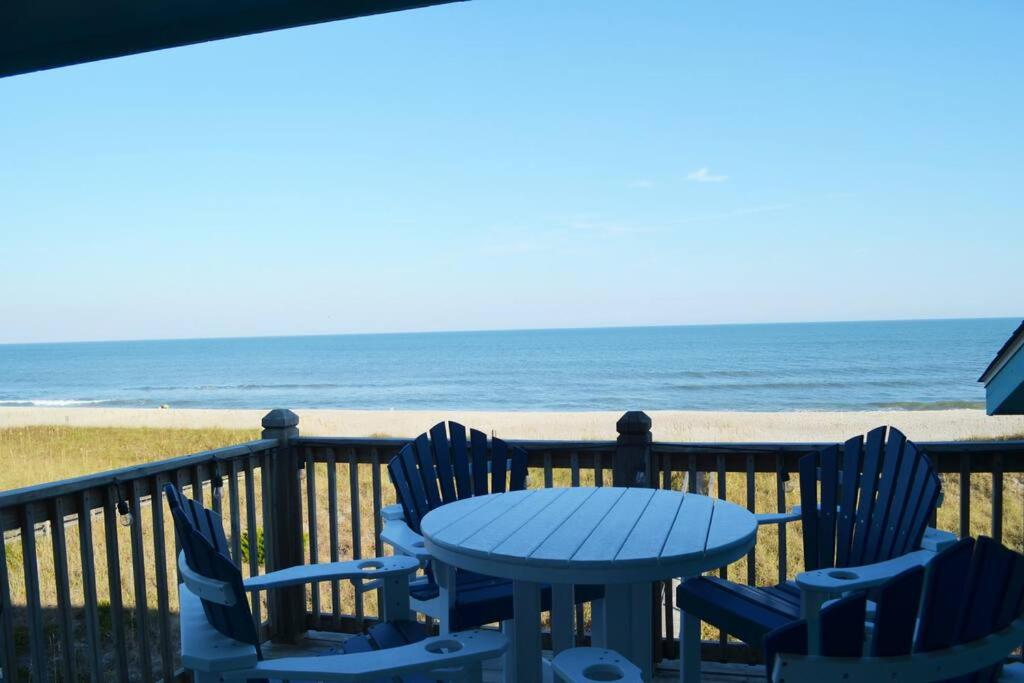 B&B Carolina Beach - Living the Dream on the beach! - Bed and Breakfast Carolina Beach