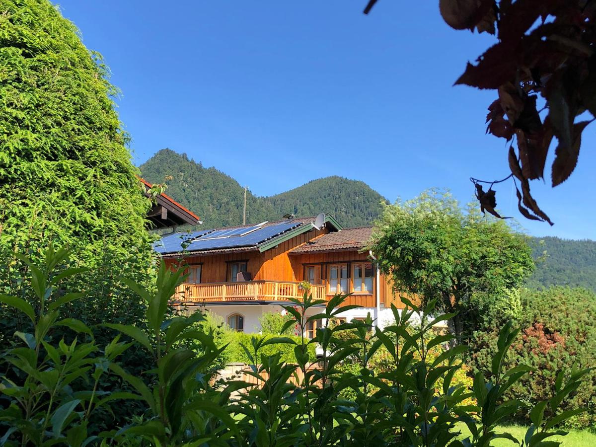 B&B Ruhpolding - Ferienwohnung Eisenberger - Bed and Breakfast Ruhpolding