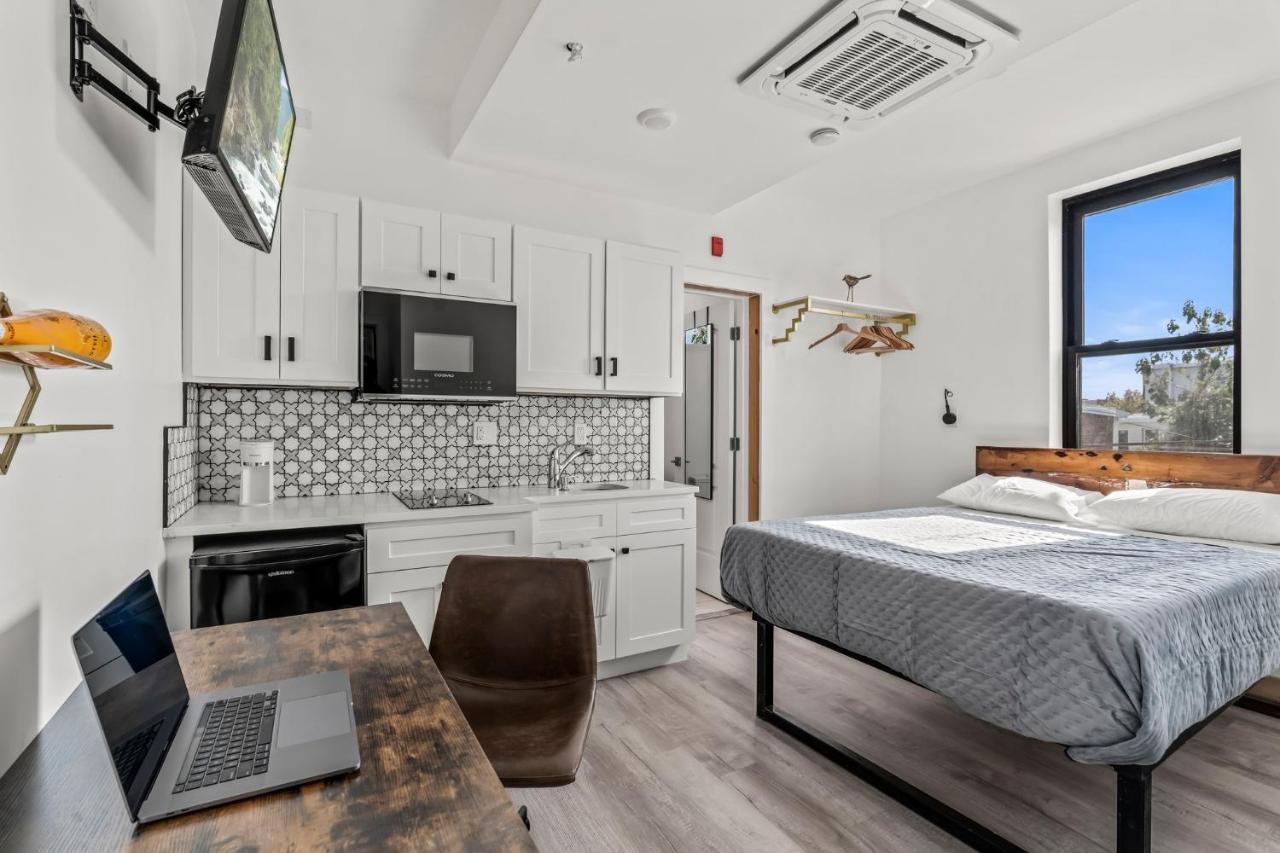 Estudio con sofá cama