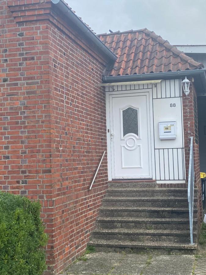 Ganzes Haus, 80qm, Parkplatz, 6 Personen, 3 Schlafzimmer, Wlan - B&B