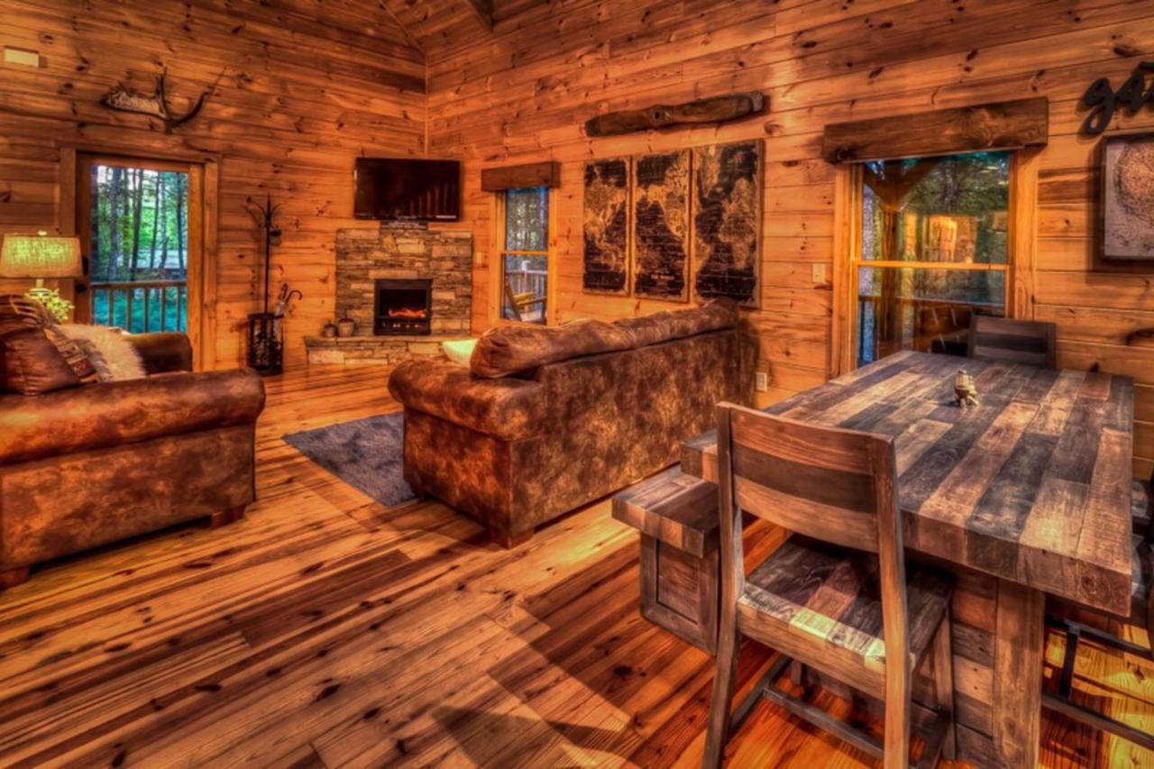 Cozy Cub Cabin - Bed and Breakfast Blue Ridge