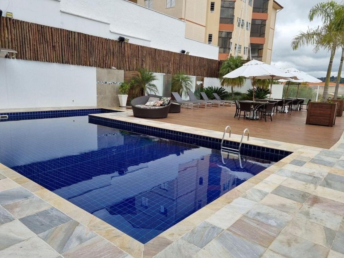 Mansão Casa Blanca em São Roque c/ 5 vagas garagem - Bed and Breakfast São Roque