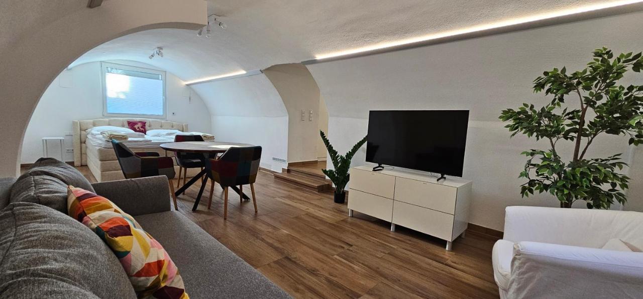 The Modern Cave Lodge - ComfyHome Apartments Stuttgart - B&B Stuttgart