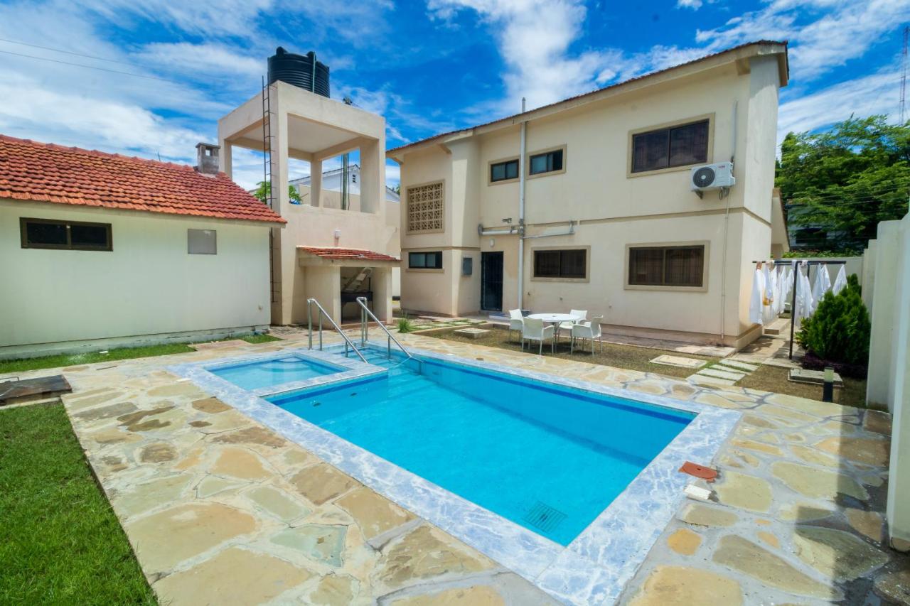 Vee Homes Luxury Villa - B&B