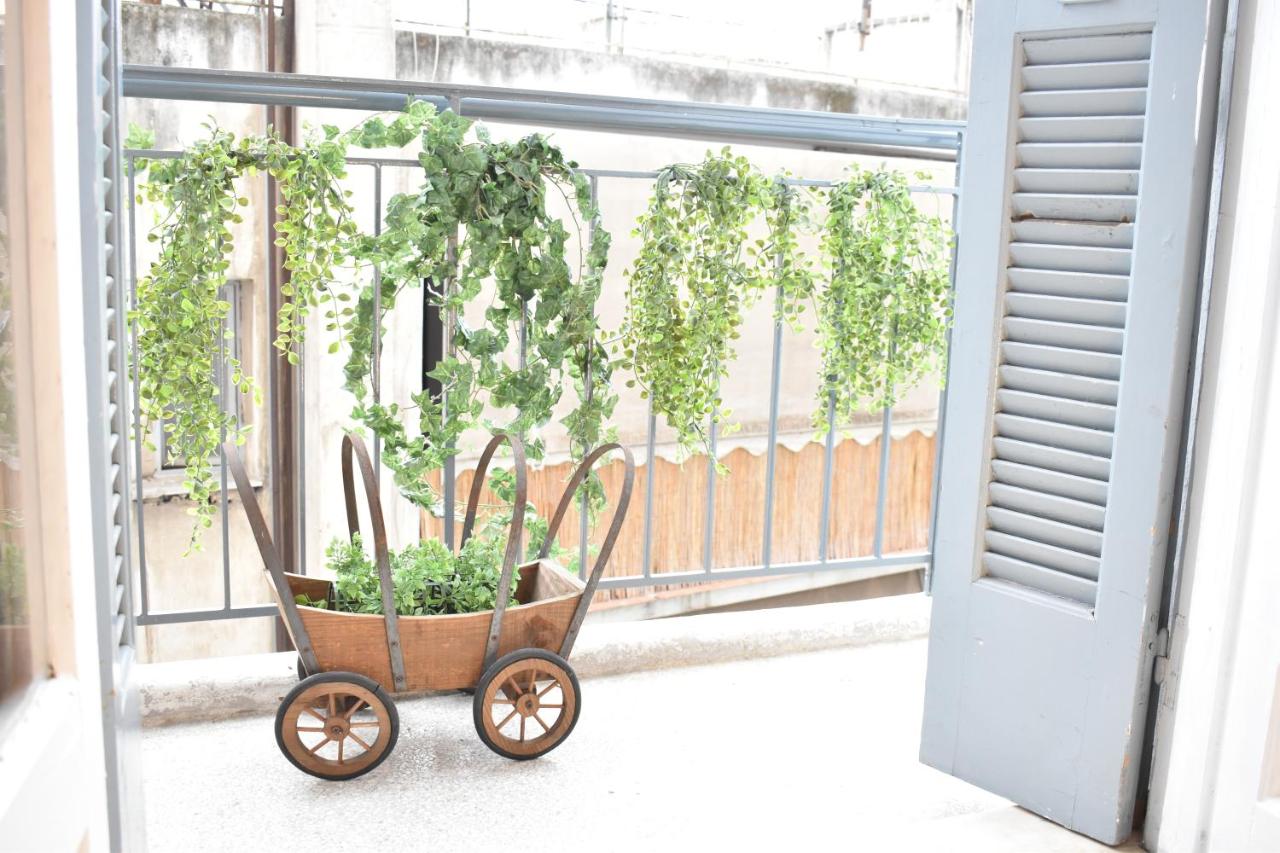 Downtown cozy apartment - B&B Athens