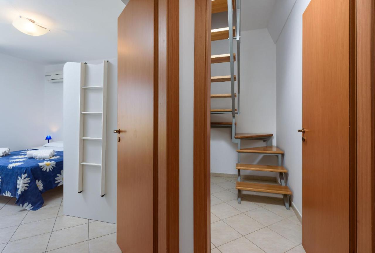 Two-Bedroom Apartment - Via Leonardo Sciascia 17 INT 22