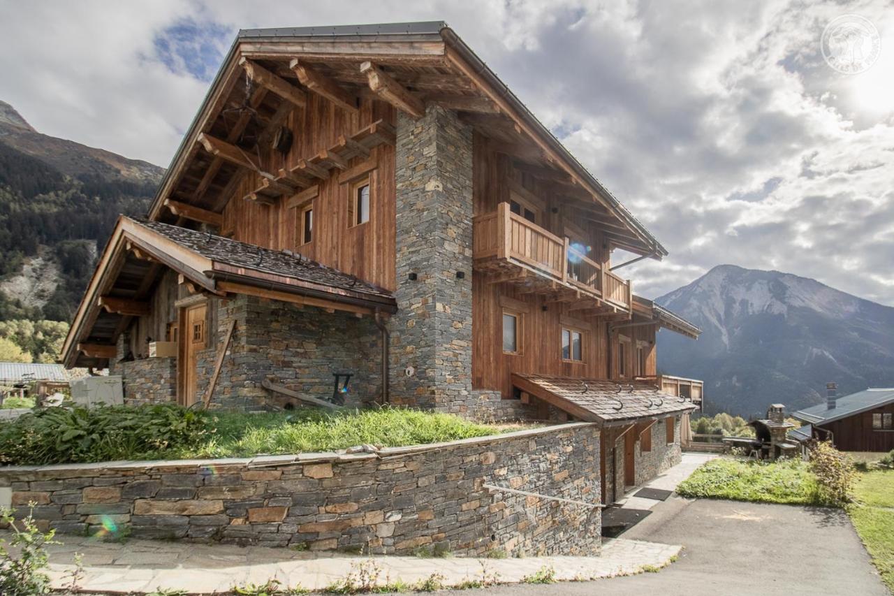 B&B Champagny-en-Vanoise - Chalet Alpin Luxe, Jacuzzi, Vue - Bed and Breakfast Champagny-en-Vanoise