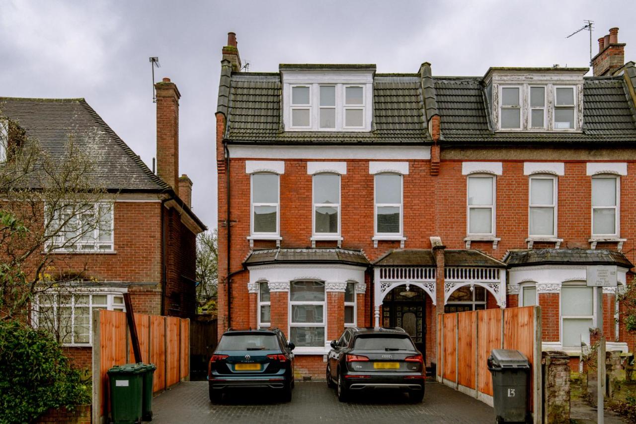 Modern, Stylish, cosy, Finchley London 3 Bed 2 bath Apartment with Free Parking - Chambres d'hôtes Whetstone