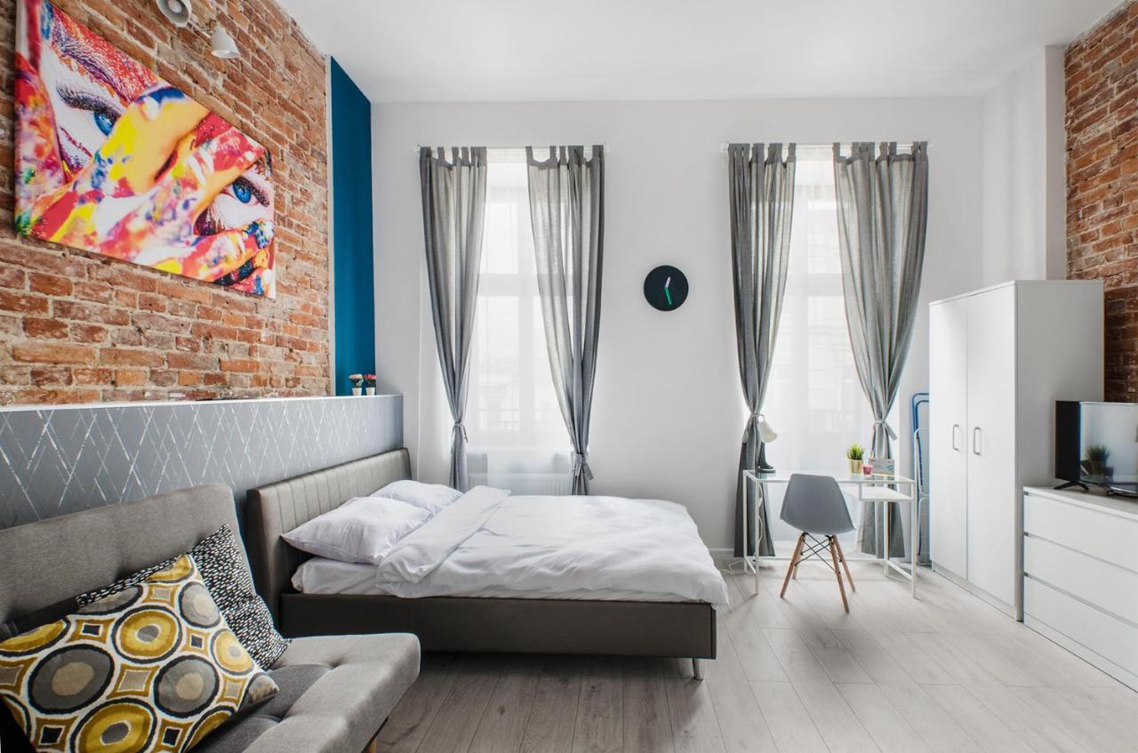 Apartment mit Balkon