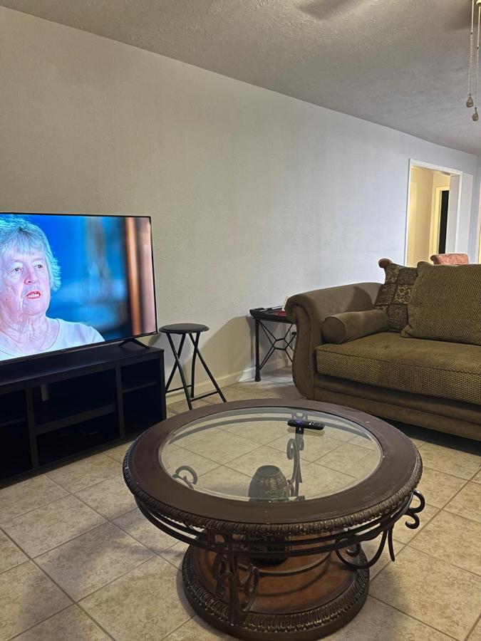 Cozy, Comfortable, and Convenient! - B&B Port Arthur