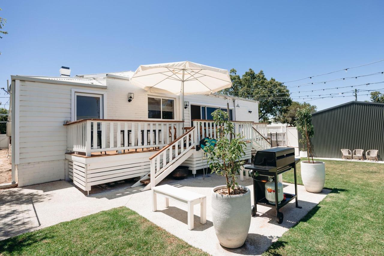 Lexton House - Luxurious Cottage - Bed and Breakfast
