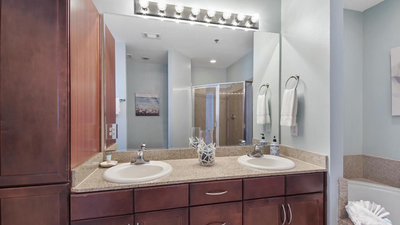 Laketown Wharf #2025 - B&B Panama City Beach