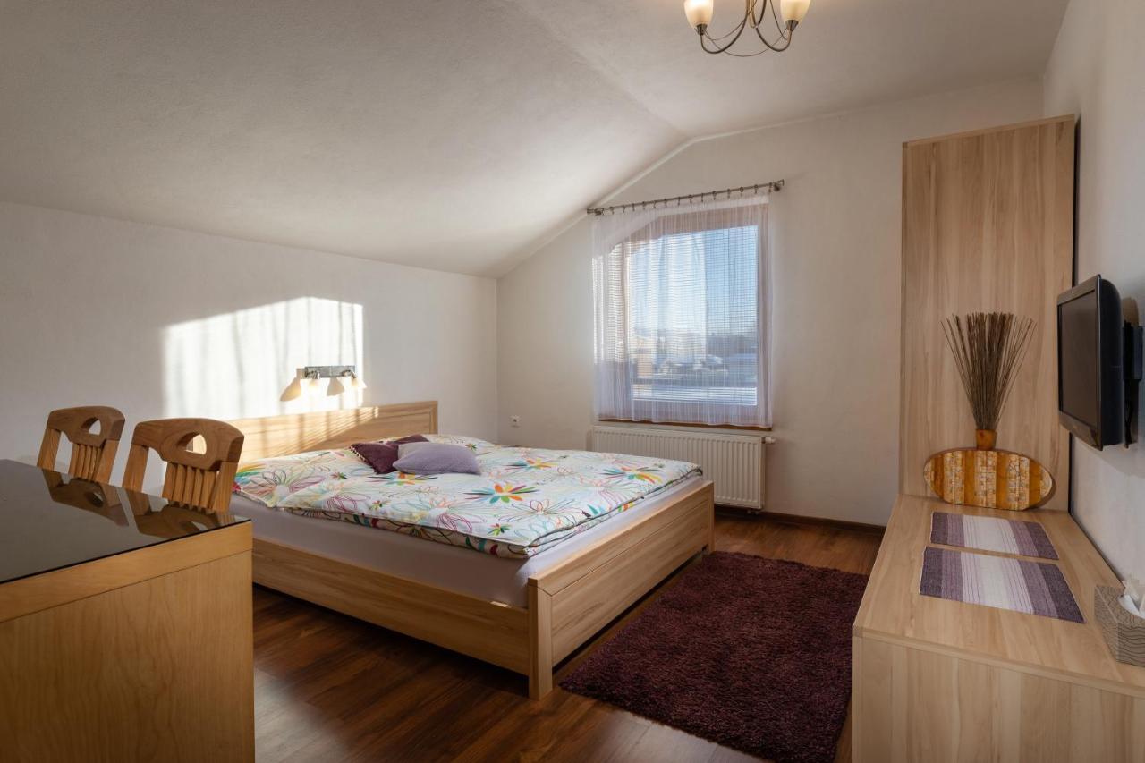 Doppelzimmer mit Bergblick