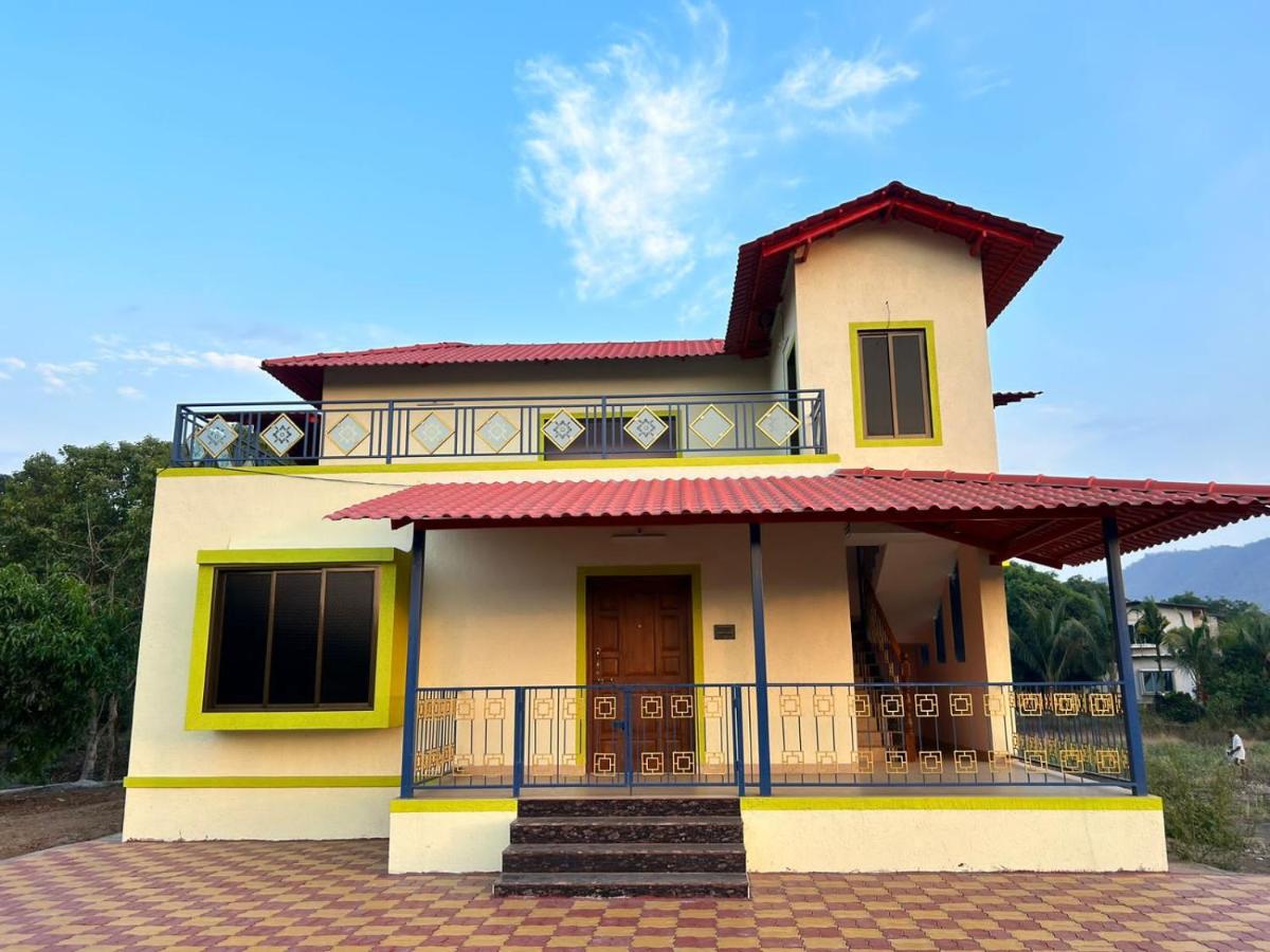 Asmi Palace, Bhaimala, Alibag - B&B