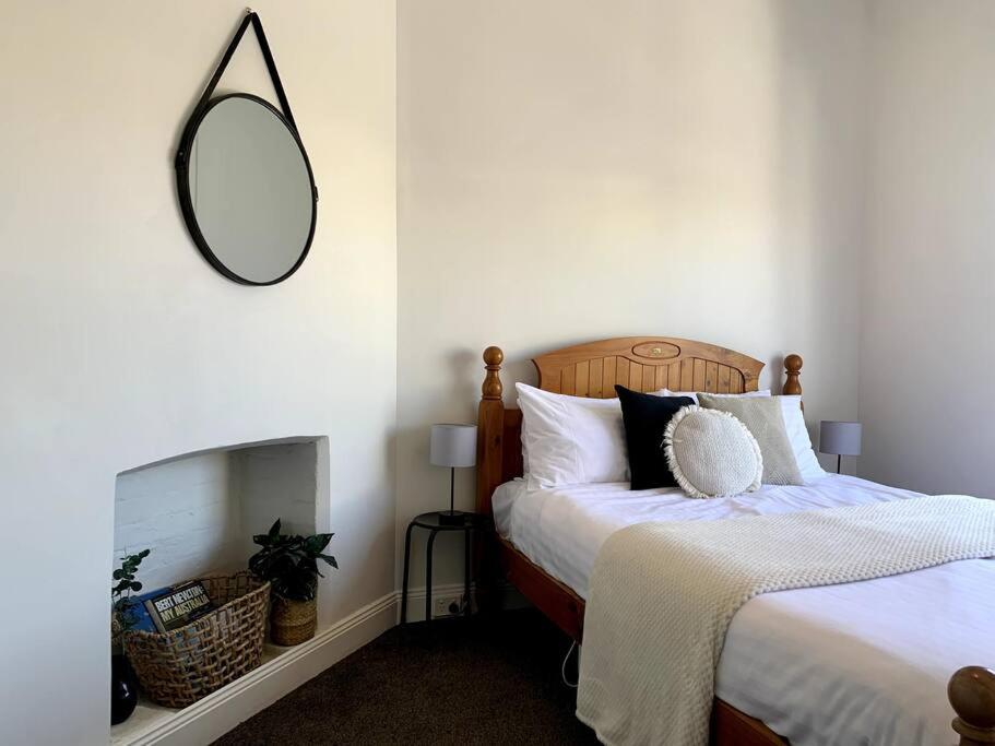 Renovated Character Home - Ferienwohnung Invermay