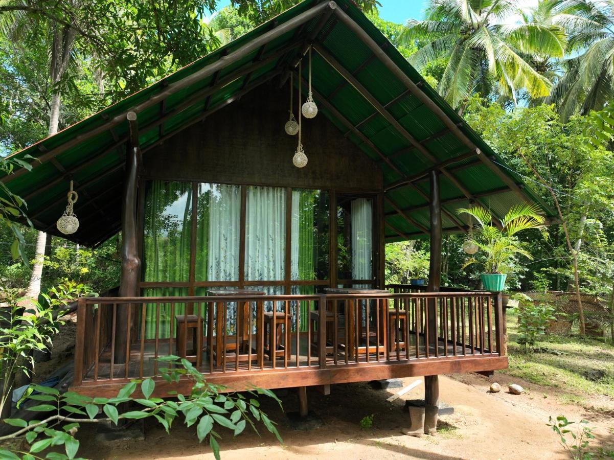 B&B Udawalawa - Coconut Tree House - Bed and Breakfast Udawalawa