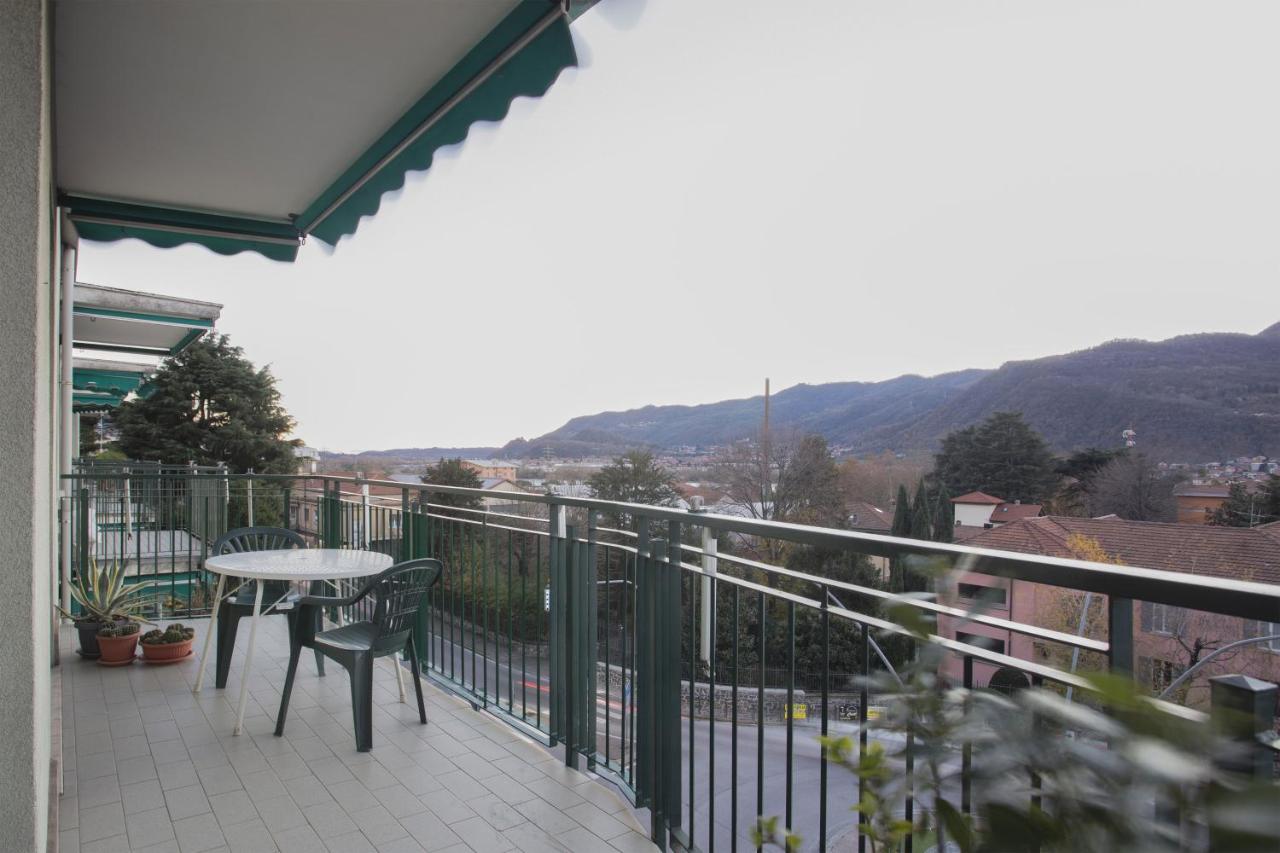 Lago di Lecco - Parcheggio Gratuito - Stazione Ferroviaria - Chambres d'hôtes Calolziocorte