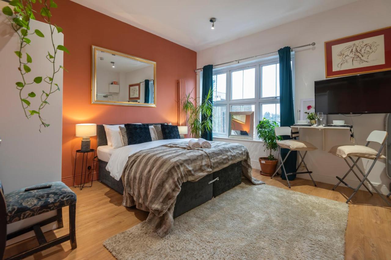 Amazing Finsbury Park Studio - B&B Londra