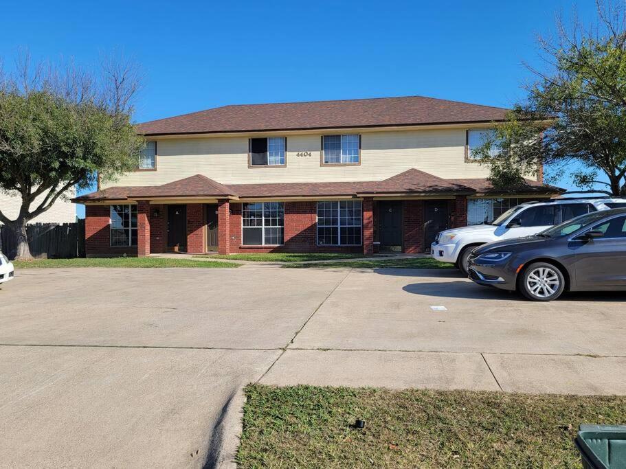 A Cozy and Peaceful Stay with King Bed - B&B Killeen