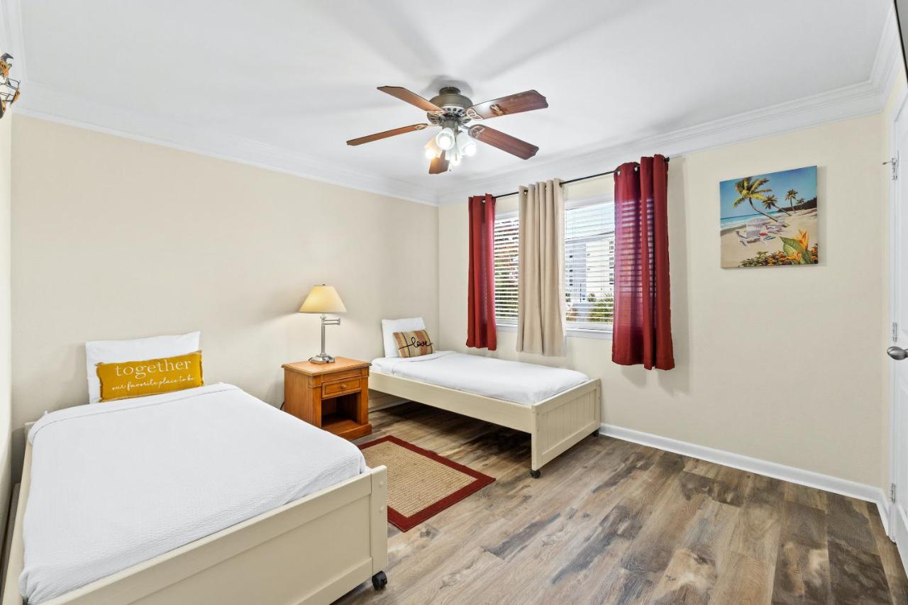 Two-Bedroom Apartment BB5