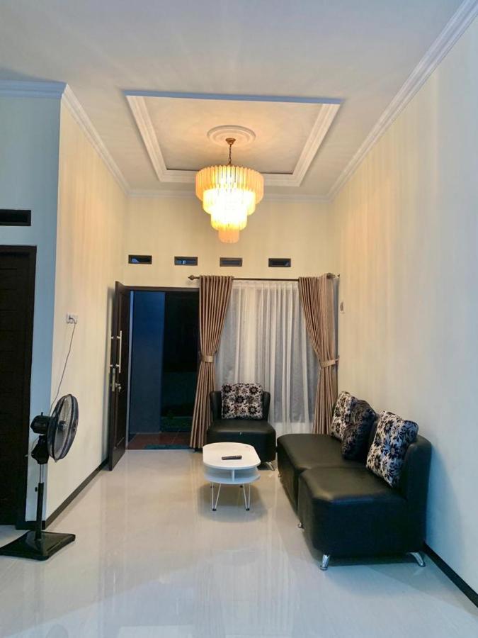B&B Ngingas - Guest House / Homestay Bukit Mutiara Residence - Bed and Breakfast Ngingas