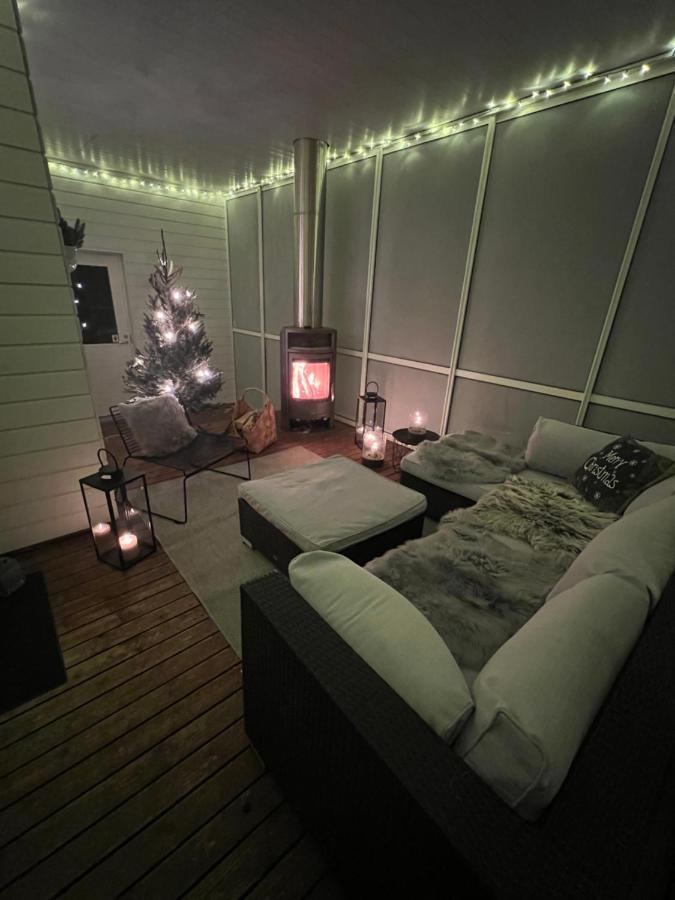 Arctic Circle Home for Winter Holiday - Chambres d’hôtes