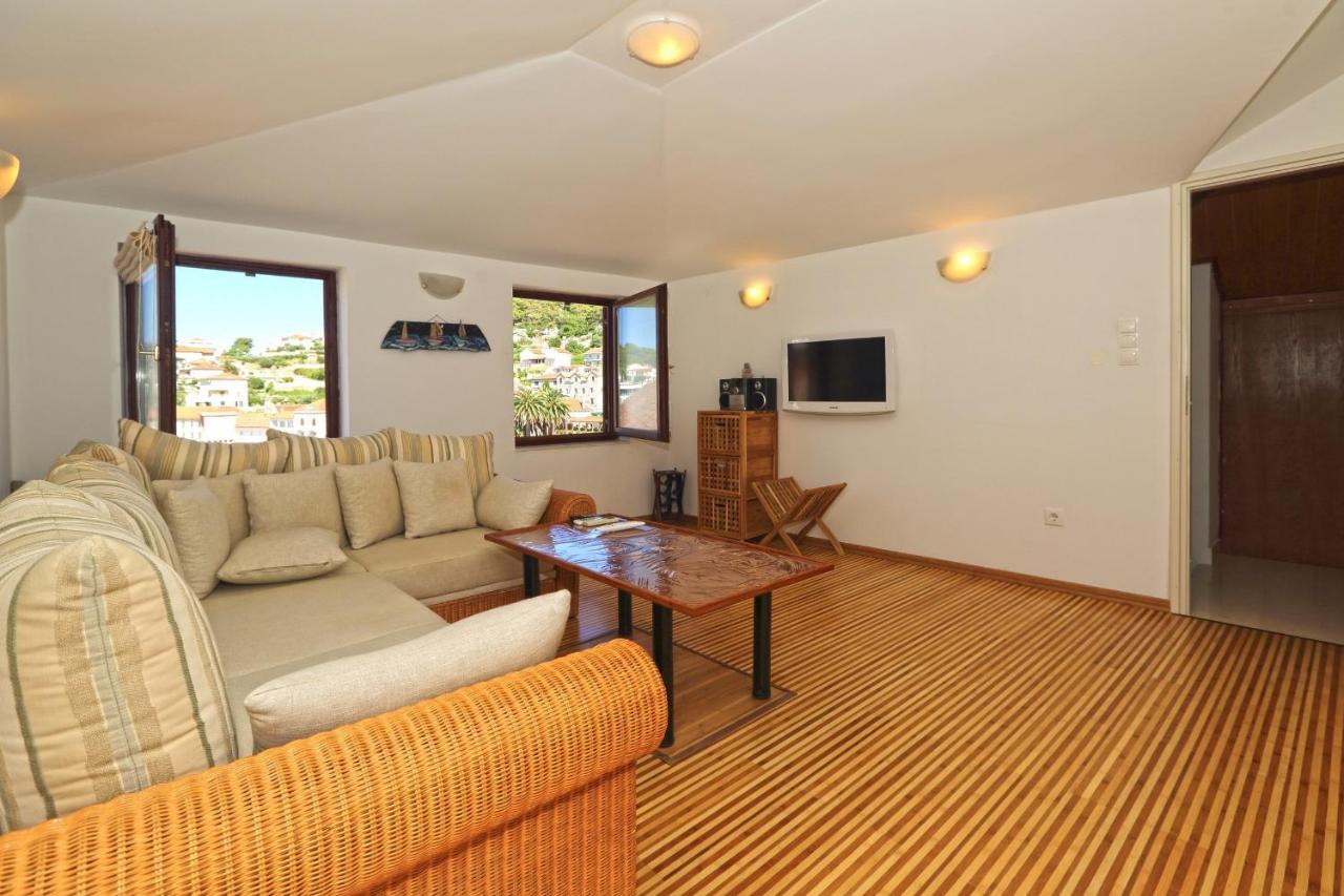 B&B Hvar - Apartment Plaza - Bed and Breakfast Hvar