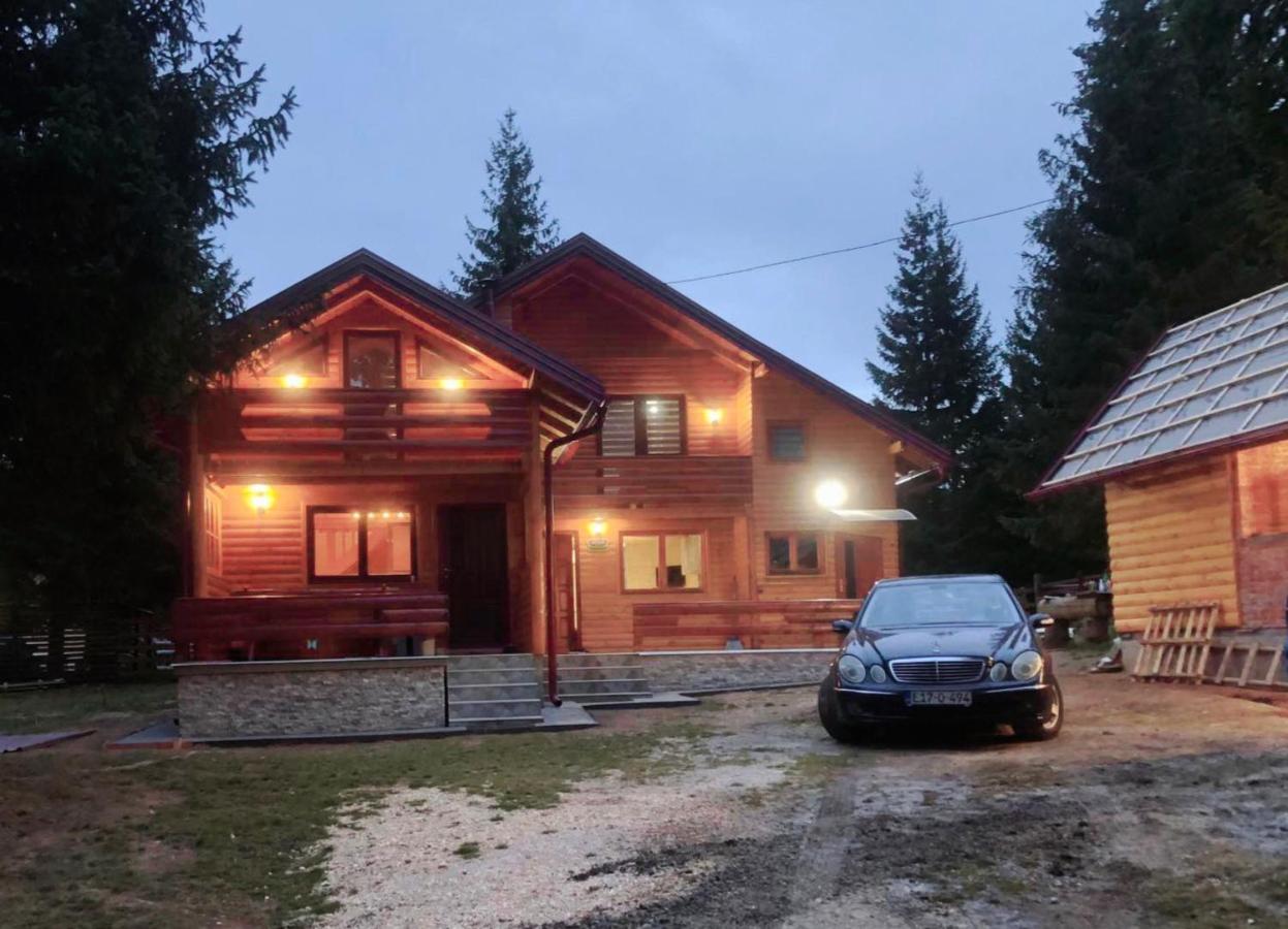 B&B Jahorina - Ski Chalet Jahorina - Bed and Breakfast Jahorina