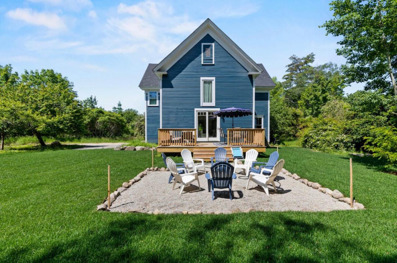 The Blueberry House - Spacious, Family & Pet-Friendly Retreat near Sebago Lake - Chambres d'hôtes North Sebago