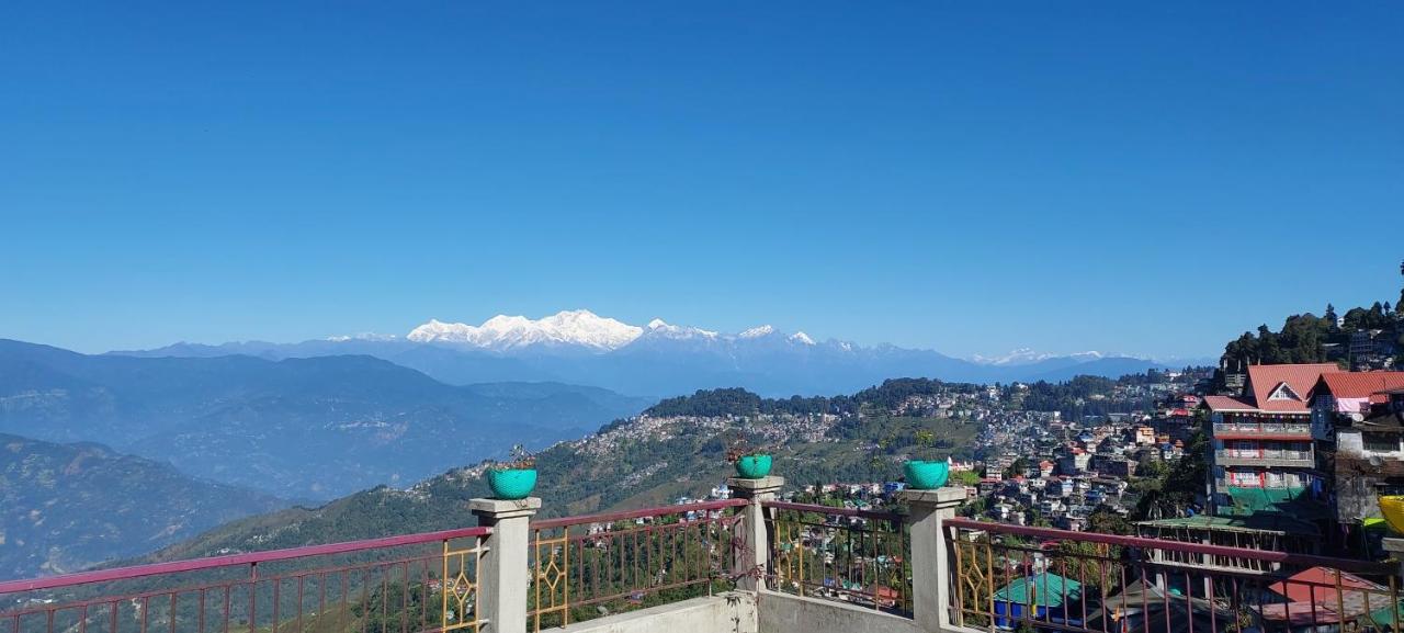 B&B Darjeeling - HIMALOK HOMESTAY - Bed and Breakfast Darjeeling