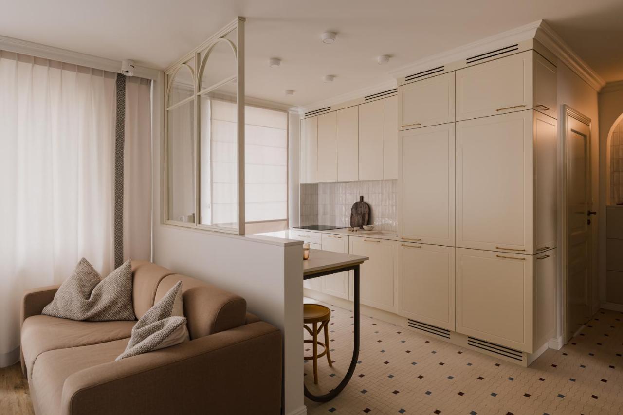 Latte by OneApartments - B&B
