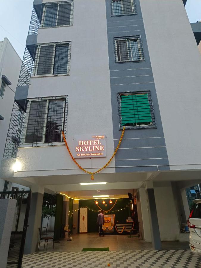 B&B Pune - HOTEL SKYLINE - Bed and Breakfast Pune