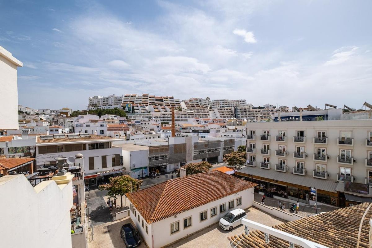 SERAFIM BEACH APARTMENT - Heart of the Old Town - B&B