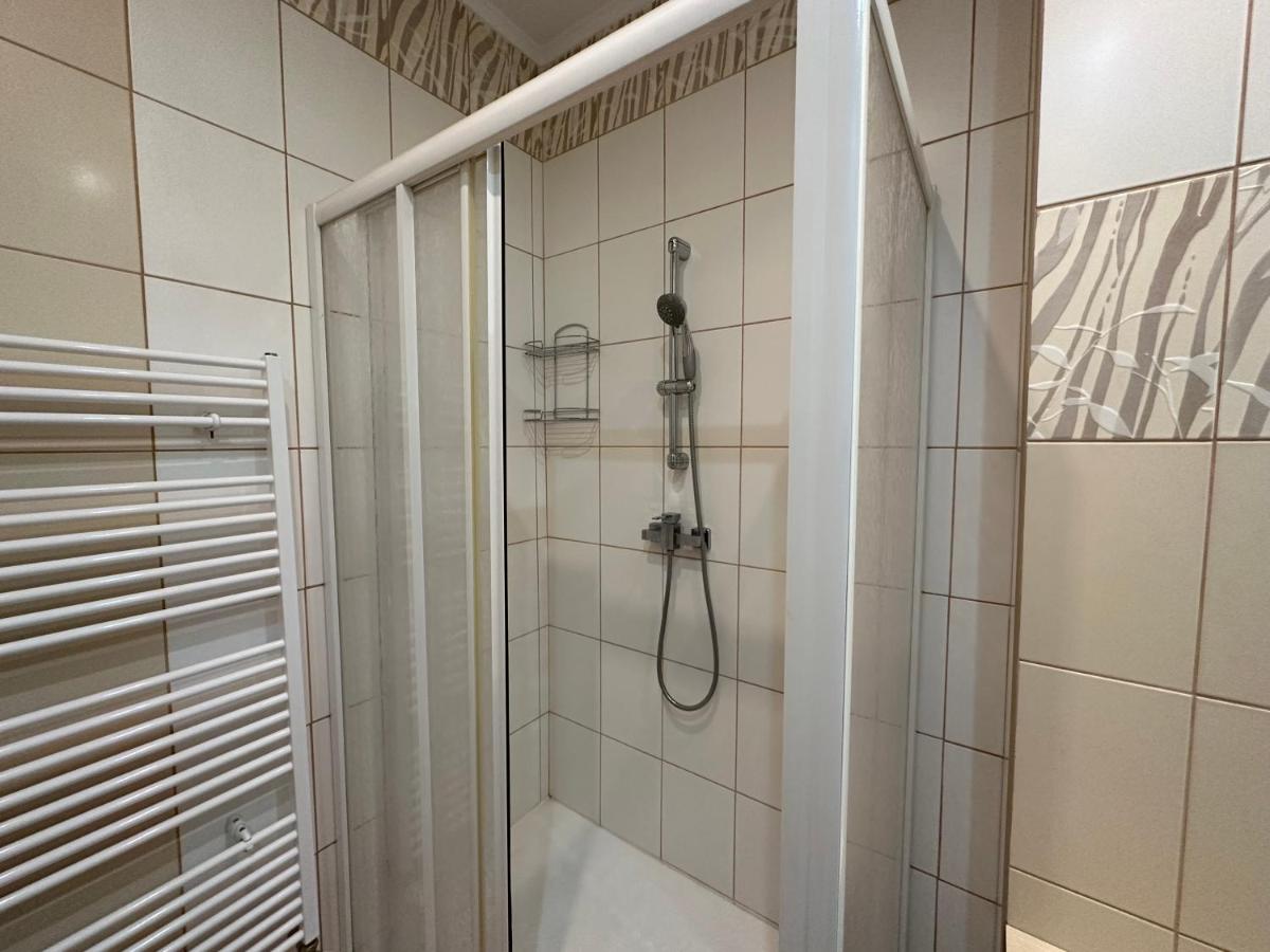 Apartment Sadova Karlovy Vary - B&B