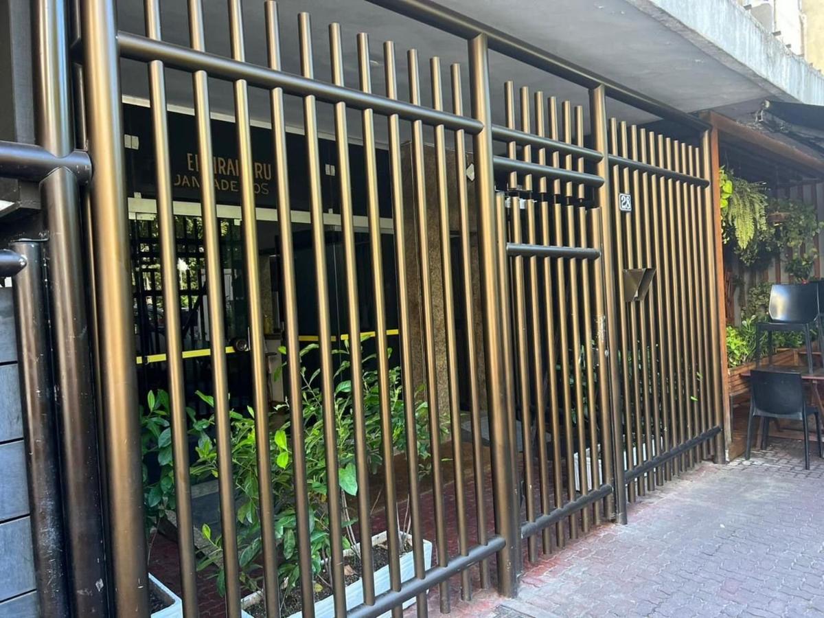 localização perfeita a 200 metros da praia de Ipanema - B&B