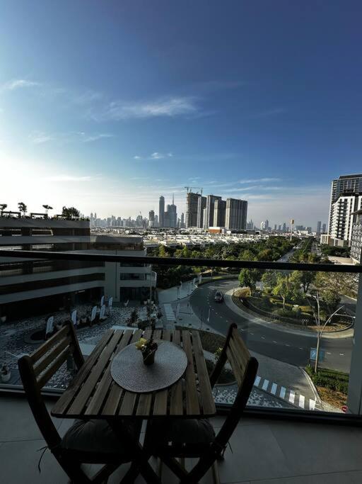 Prime 1BR in Sobha Hartland, Burj Khalifa view - Ferienwohnung Dubai