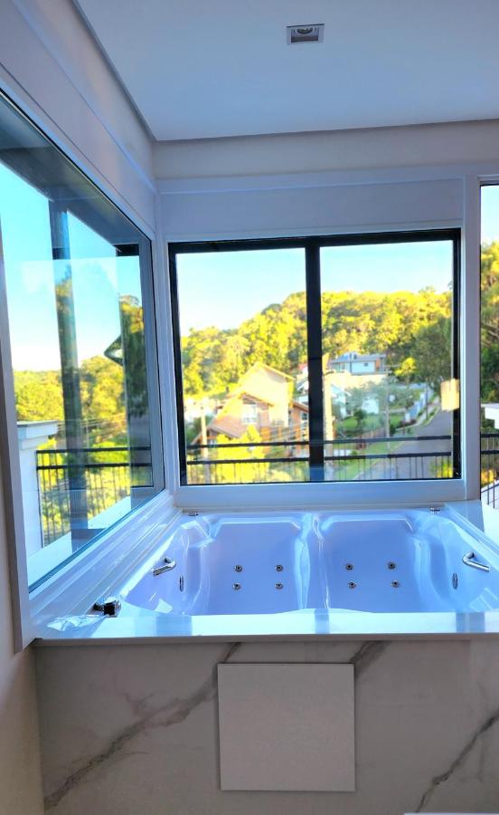 Casa em Gramado / RS - Chambres d’hôtes