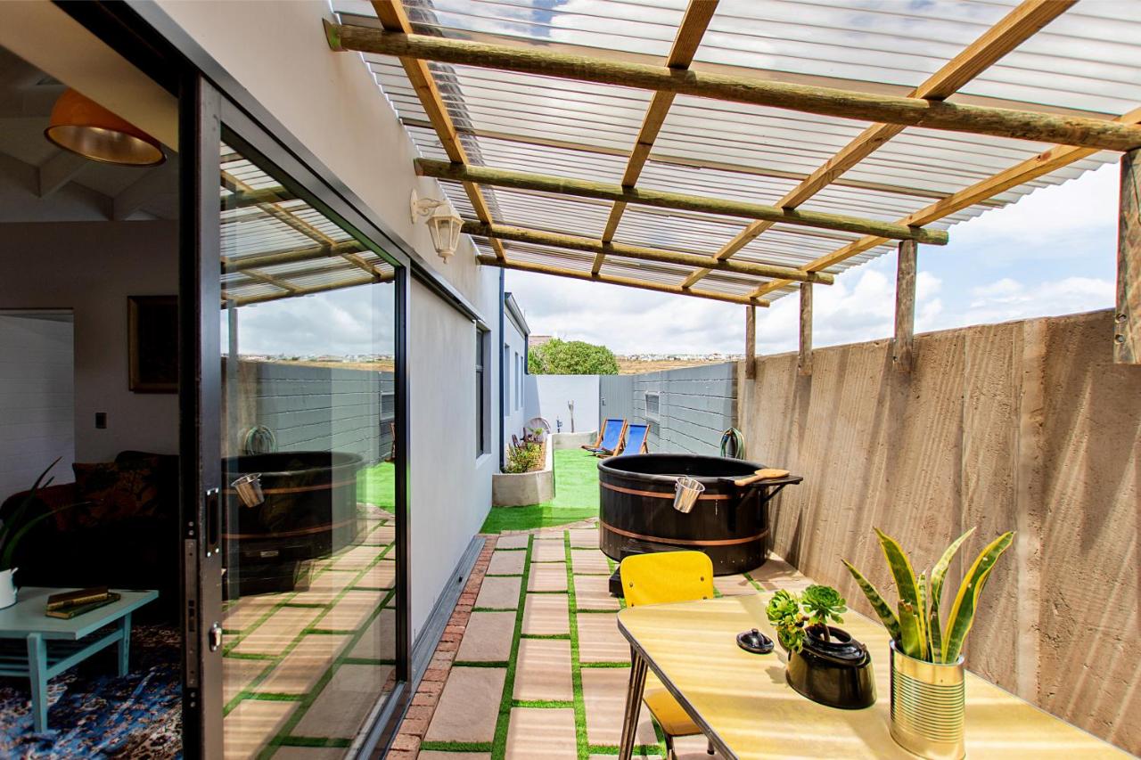 Dunes, Waves and Shells - Self Catering Units Langebaan - B&B Langebaan