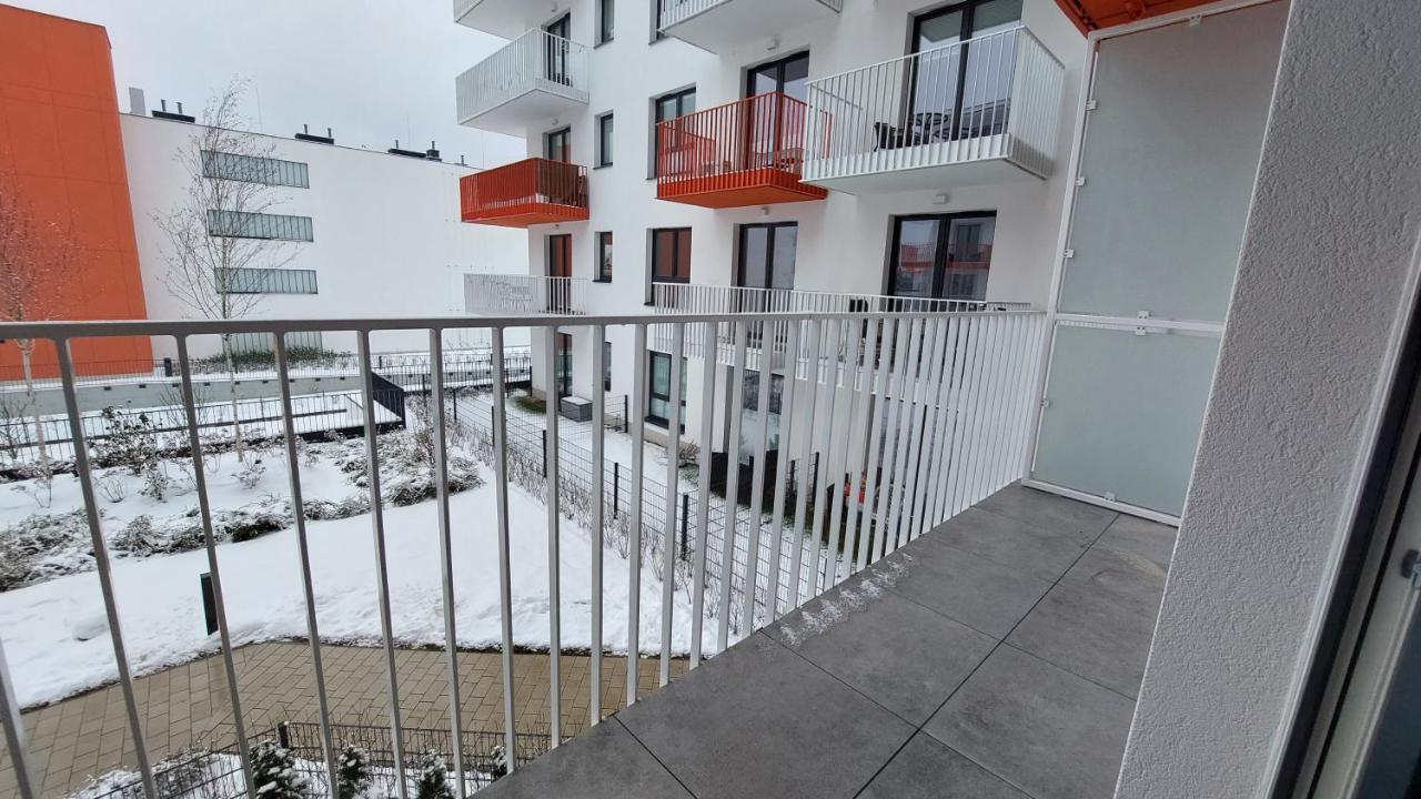 Życzliwy Apartament z garażem - B&B
