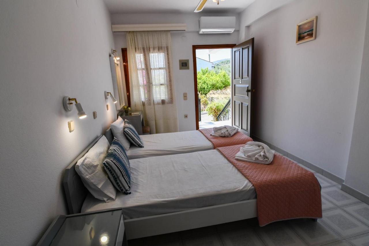 Standard Triple Studio