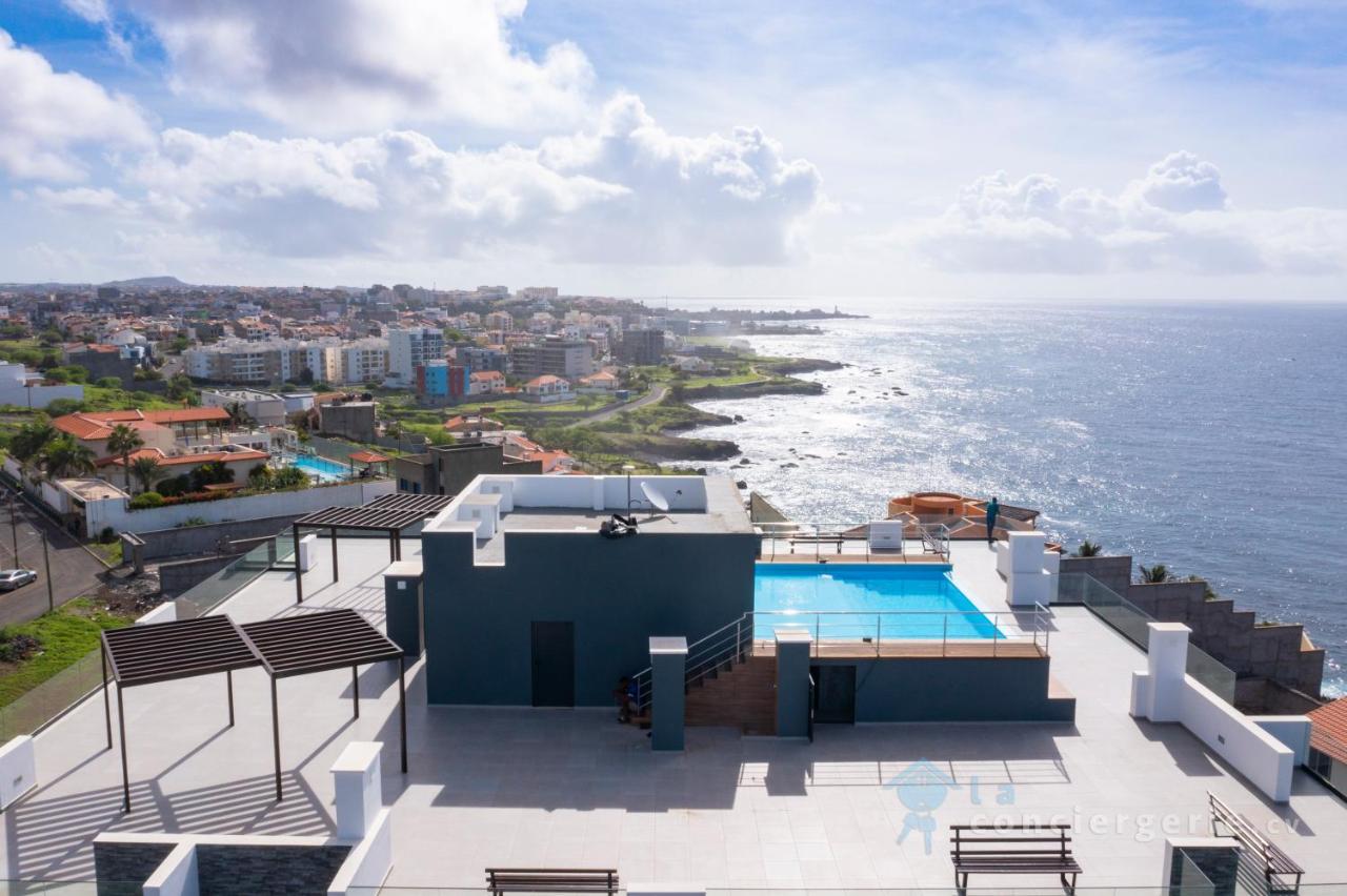 B&B Praia - 3 bdr aprt, rooftop pool & seaview - LCGR - Bed and Breakfast Praia