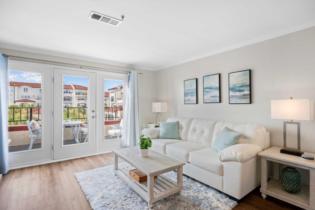 North Topsail Beach Condo in Resort-Style Complex! - B&B North Topsail Beach