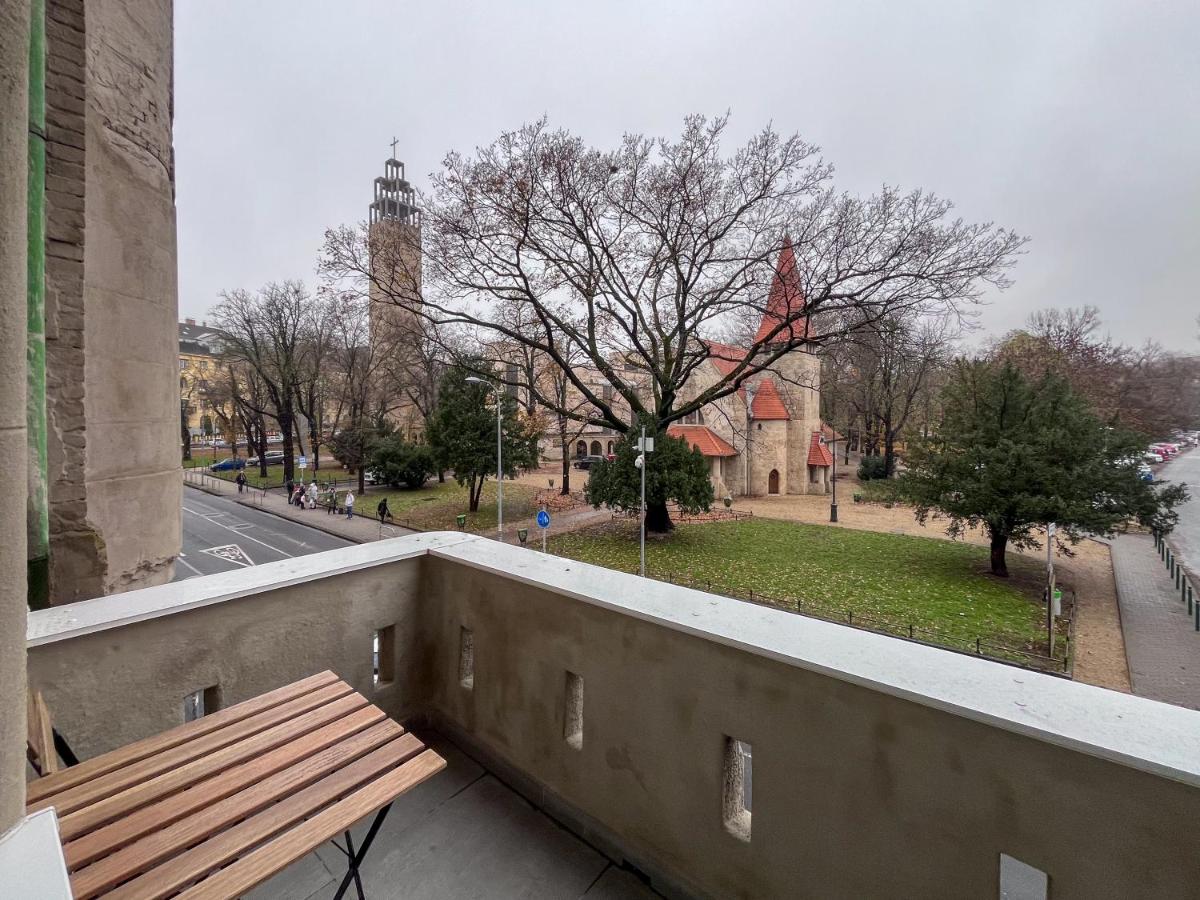 Apartamento con balcón