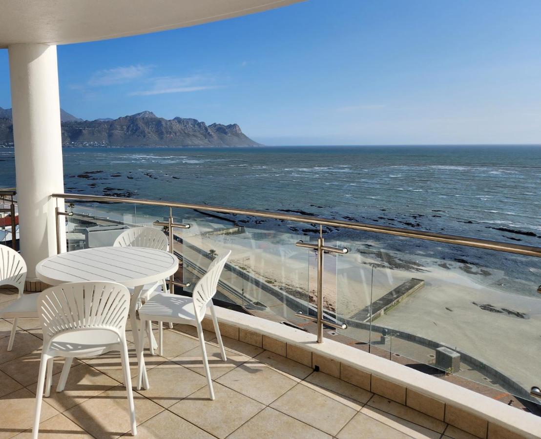 Hibernian Towers 1203 - B&B Strand