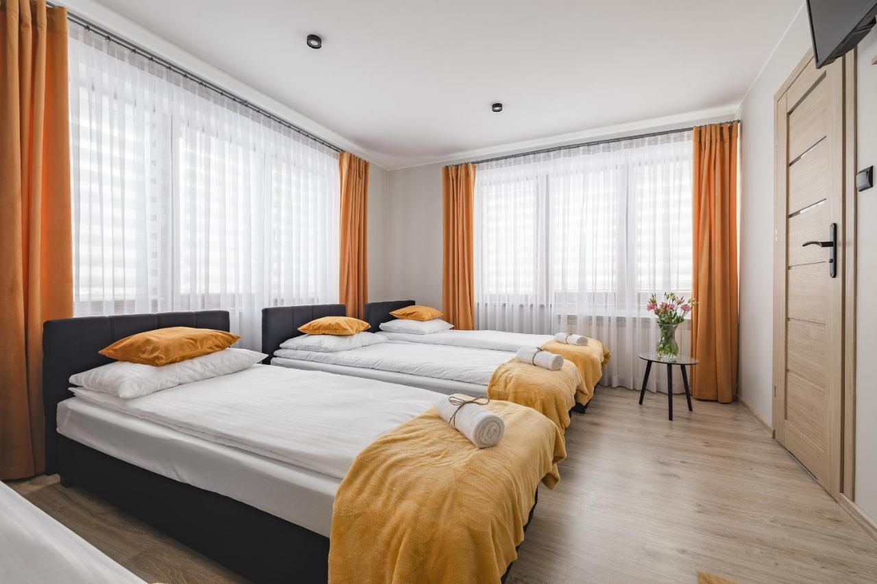 Vierbettzimmer mit Bad