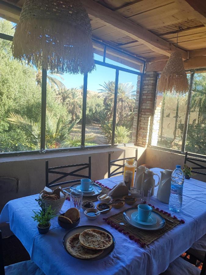 Hôte sahara & spa TADIGHOUST - B&B