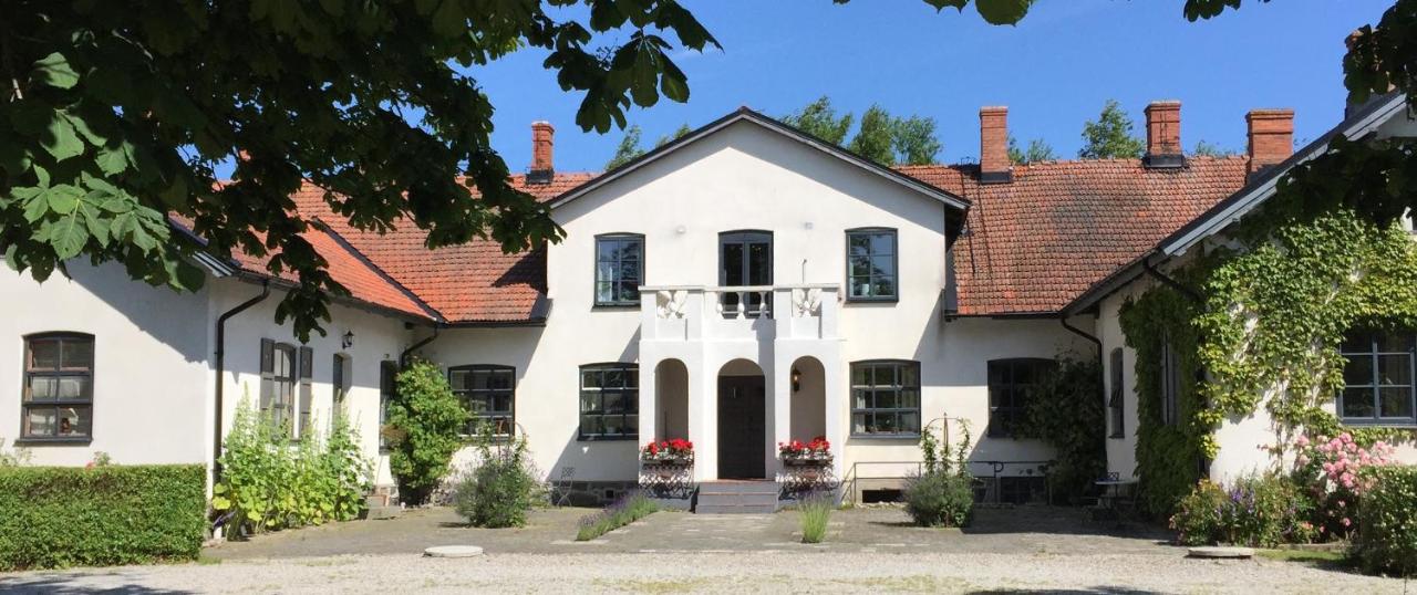 Borregården Bed & Breakfast - B&B Borrby
