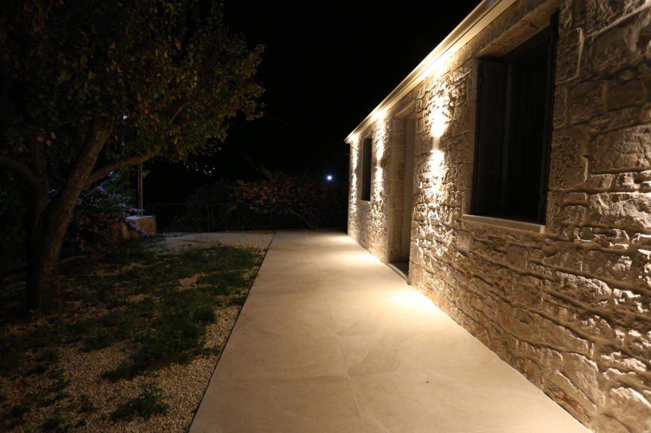 Unity Villa - B&B Antipáta